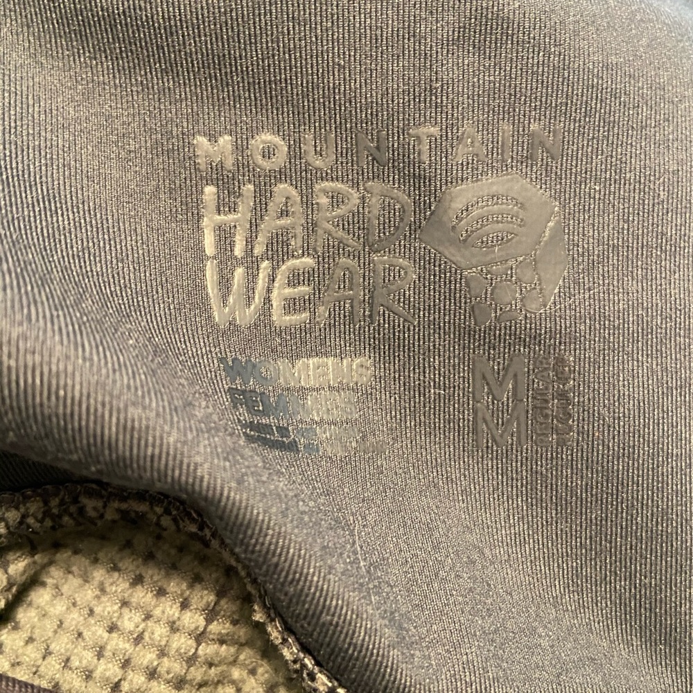 Never worn, tags on Women’s Mountain hard wear rock intelligence tight.